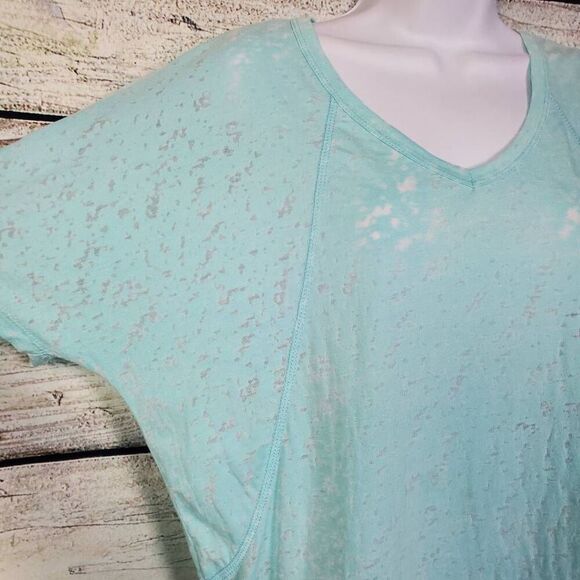 Tribal Jeans Aqua Blue Burnout V-Neck T-Shirt Women’s Medium Lightweight Relaxed - Picture 2 of 5